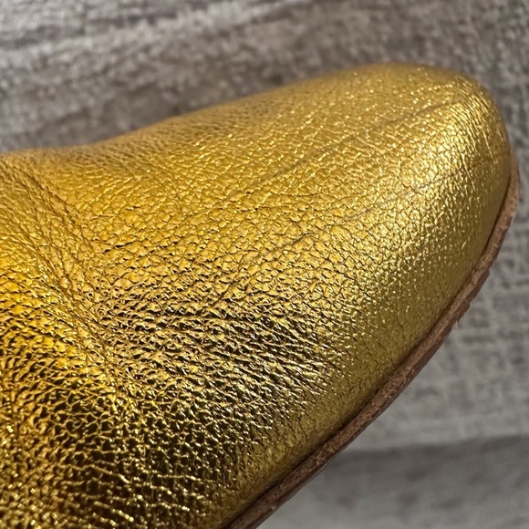 CHLOÉ Gold Flats Size 39 1/2 EU
Size 9 1/2 US - Picture 15 of 16